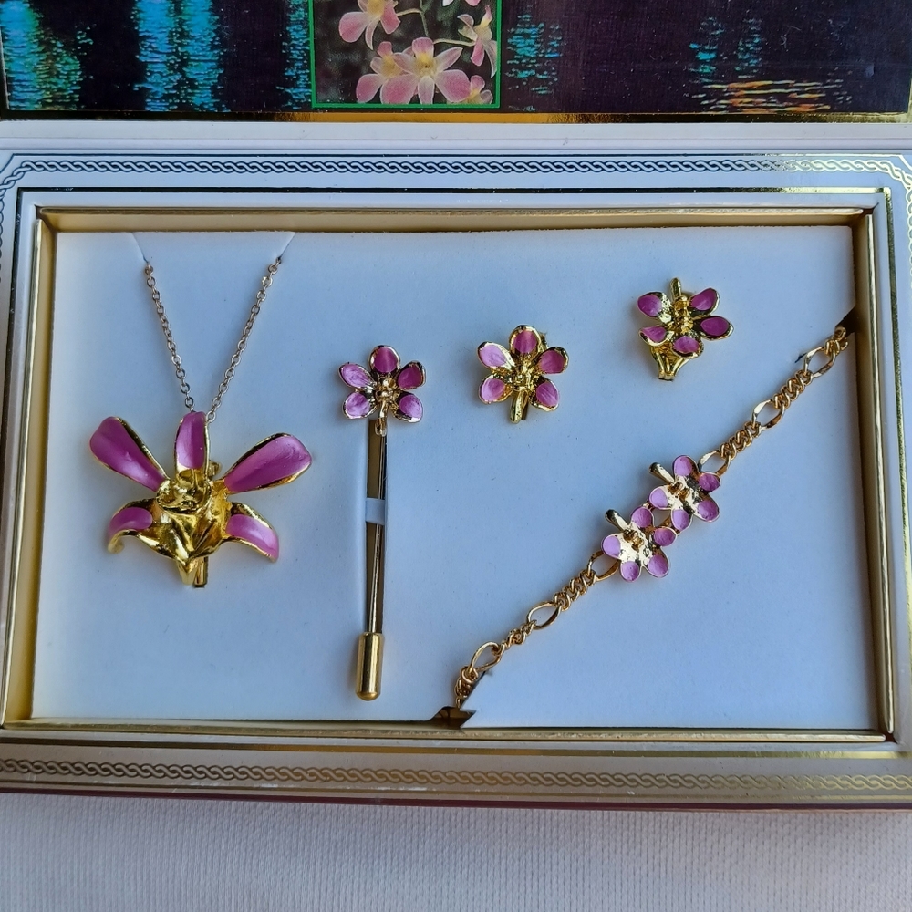 Singapore Orchids 24K Jewelry Set Necklace Bracelet Earrings Hairpin
